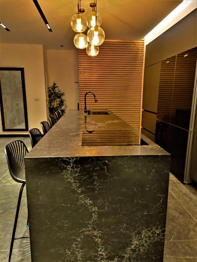 Luxury Aparment 5 Room 2 Minutes From The Beach Bat Yam Eksteriør billede