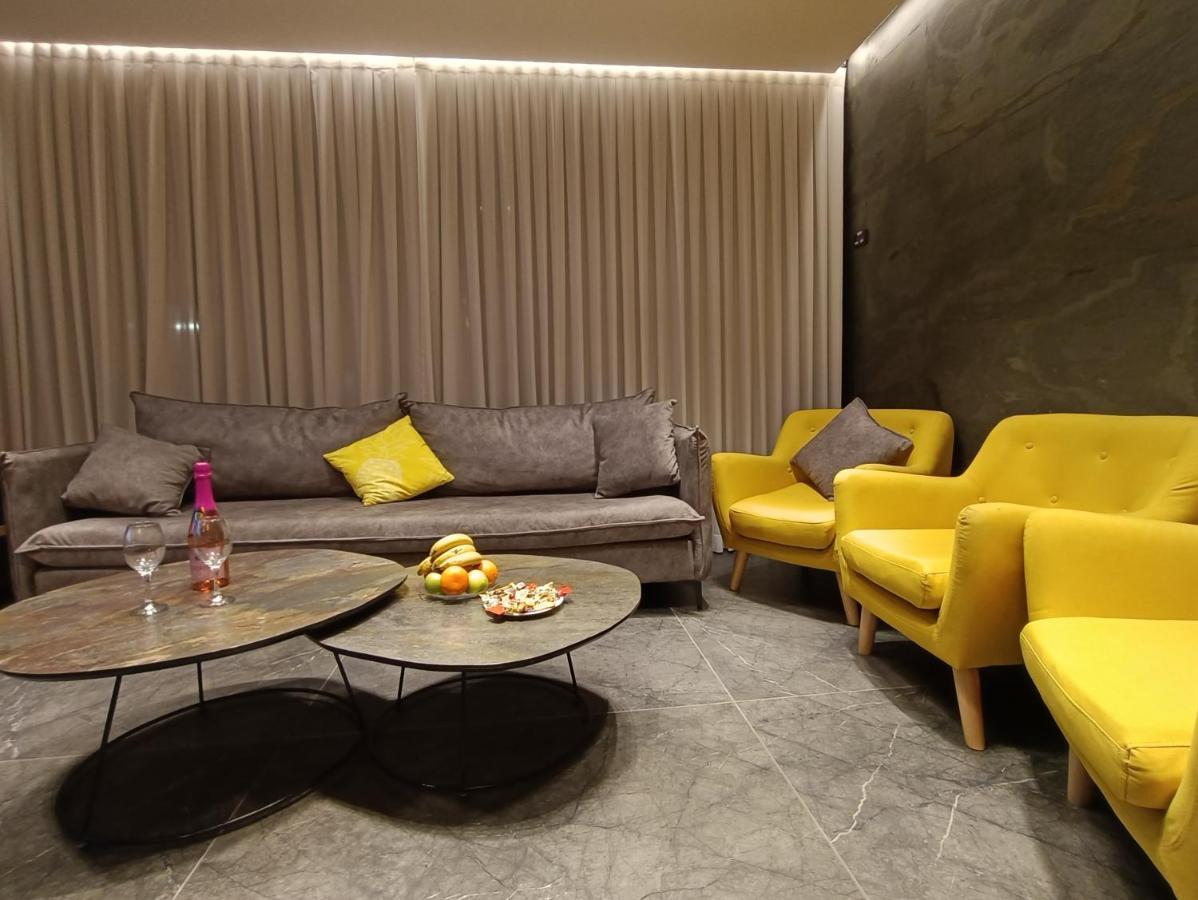 Luxury Aparment 5 Room 2 Minutes From The Beach Bat Yam Eksteriør billede