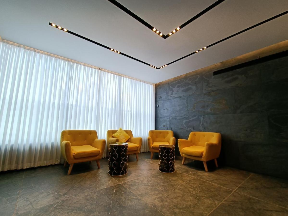 Luxury Aparment 5 Room 2 Minutes From The Beach Bat Yam Eksteriør billede